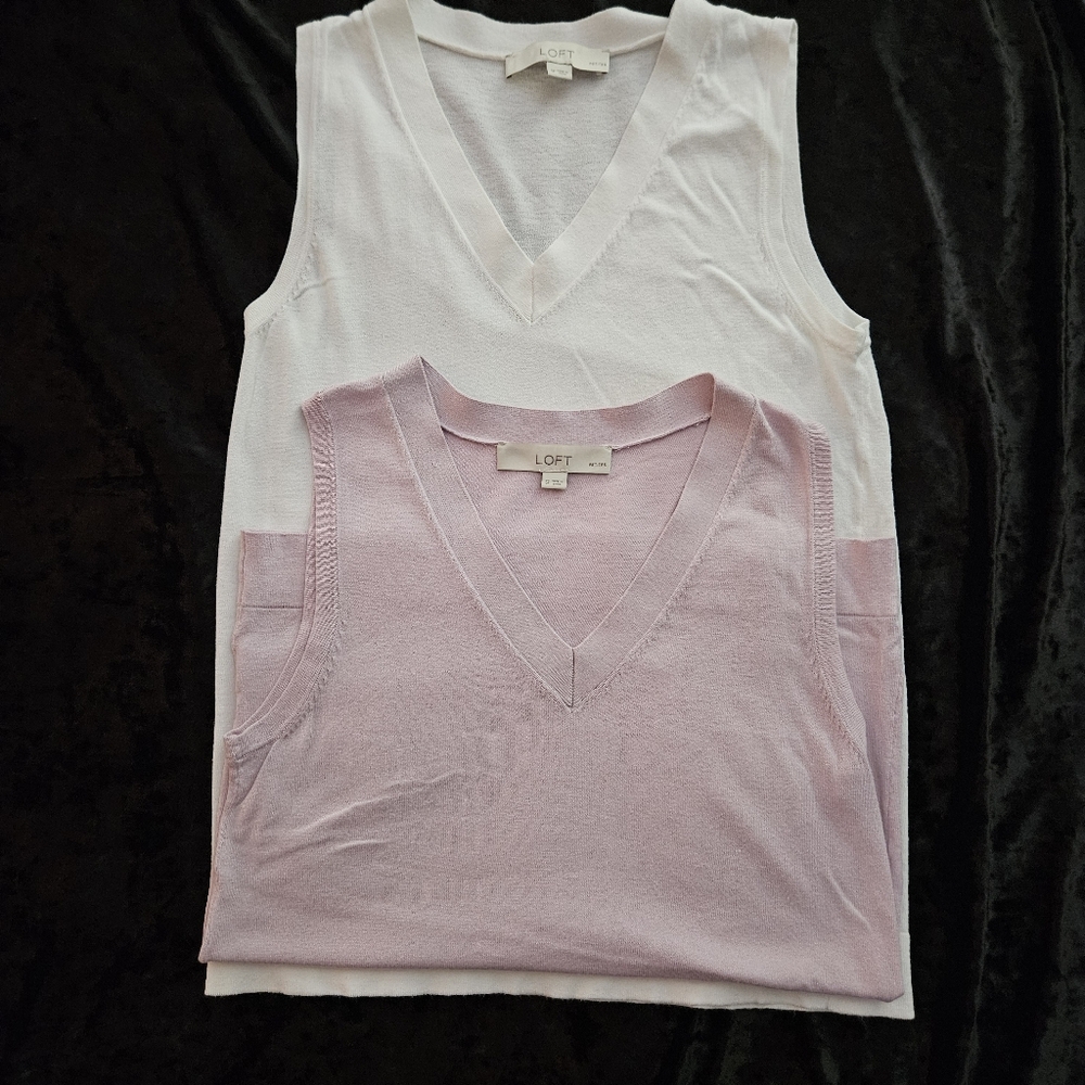 Set of 2 LOFT Petite White and Lavendar V-Neck Knit Sleeveless Tops/Vests